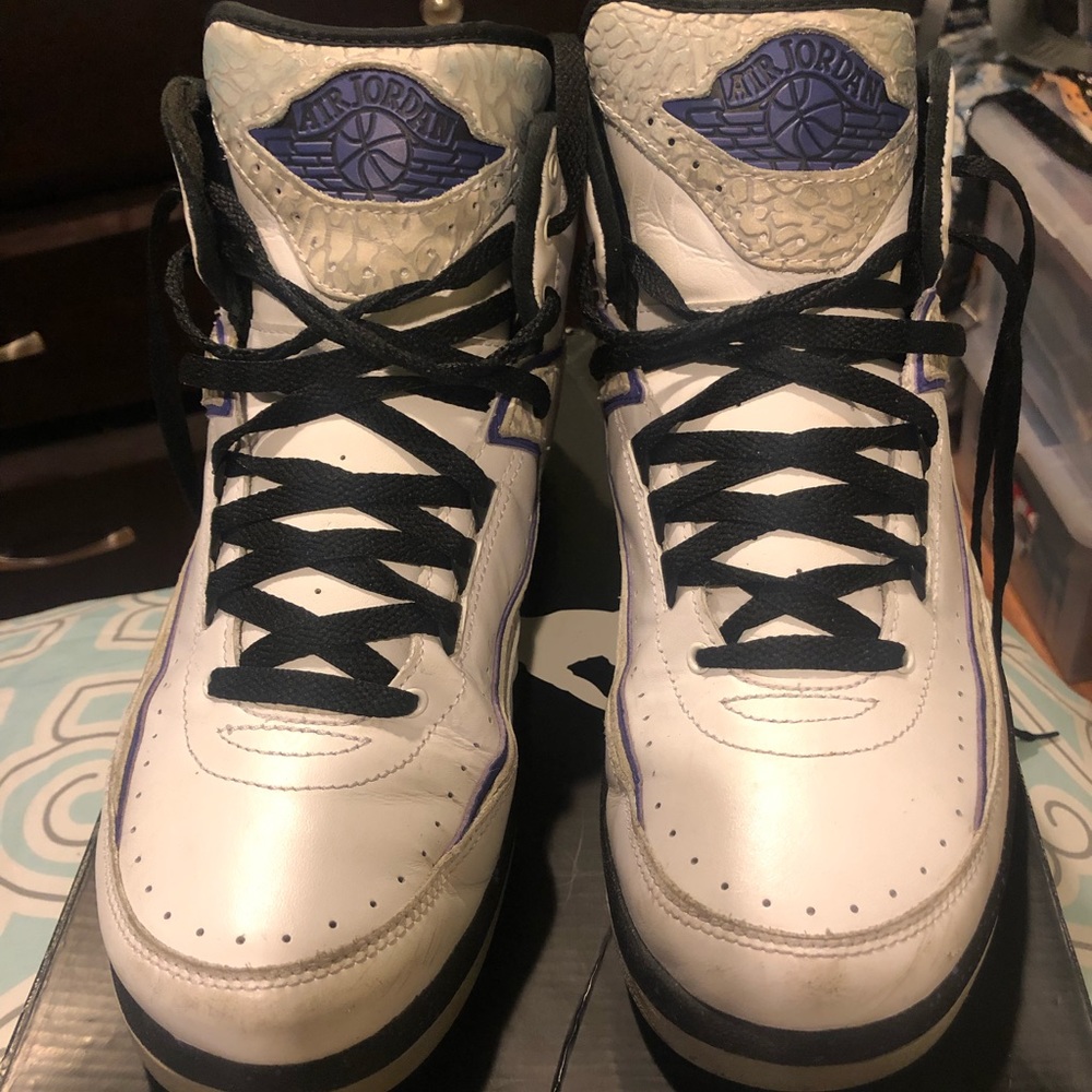 Air jordan 2’s